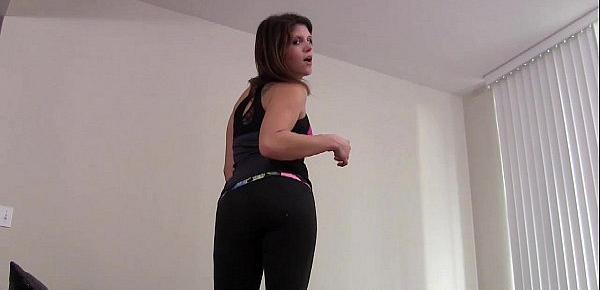  These yoga pants really huge my shaved pussy JOI